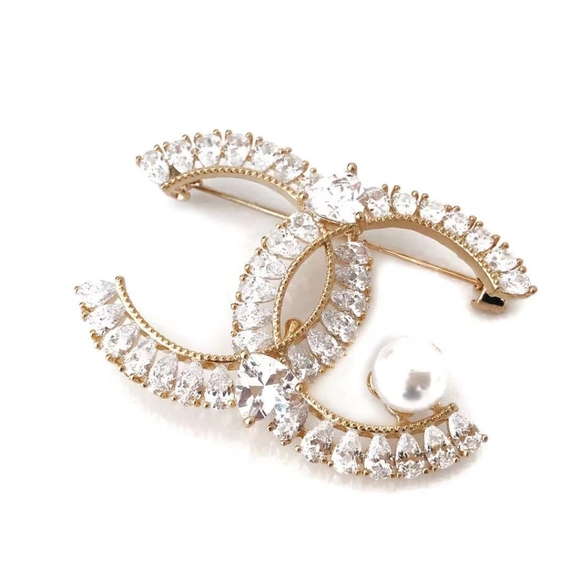 BNWOT Crystal Pendant - Picture 3 of 3